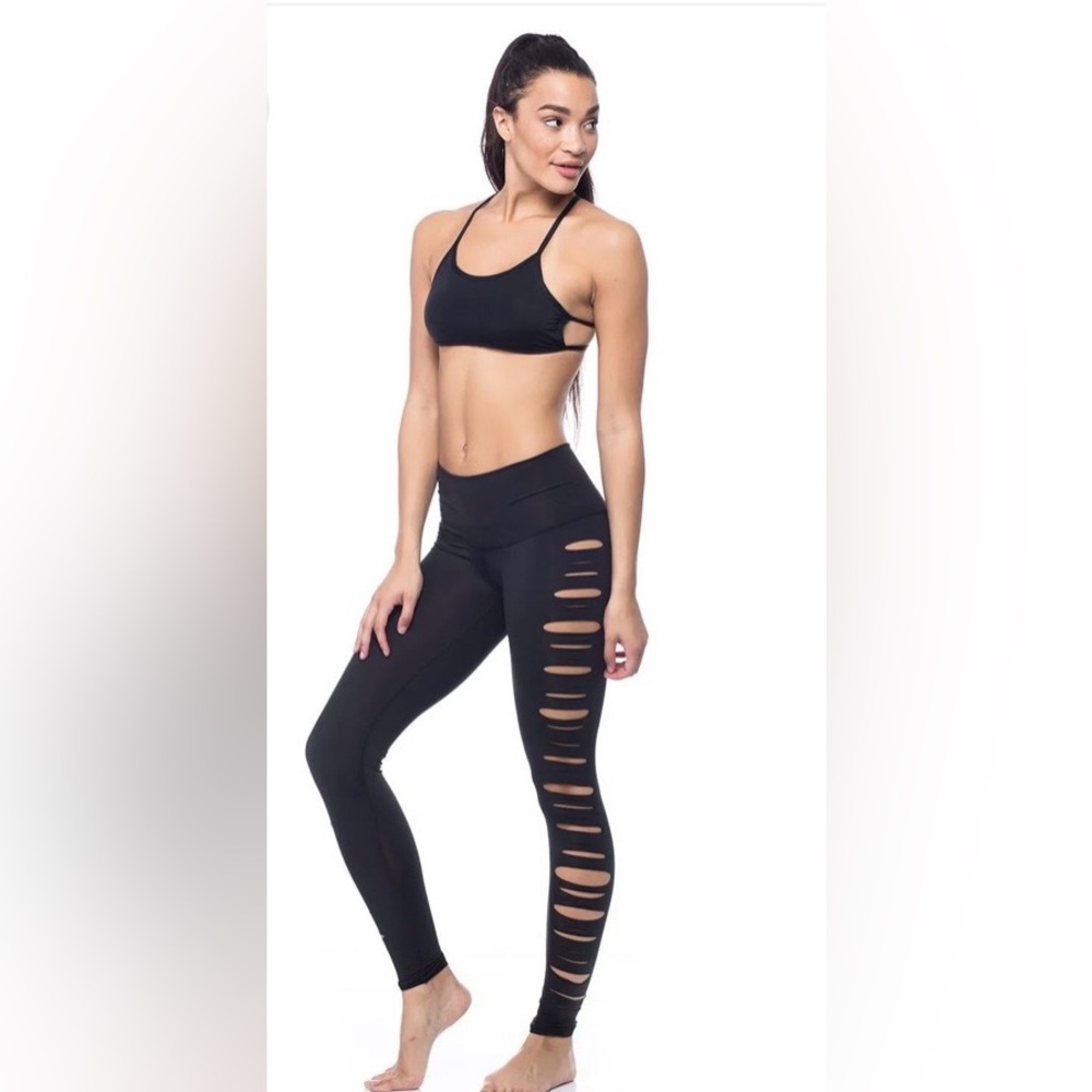 TEEKI Jimi Hot Pants Black Side Slit Yoga Leggings Size Small Eco Friendly